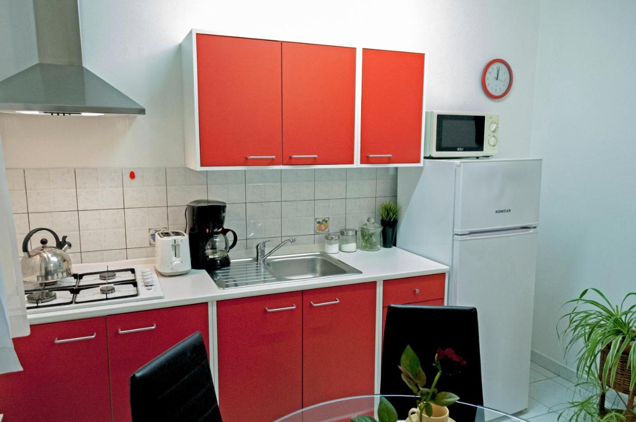 Apartment Rosa 1 Ровинь Экстерьер фото