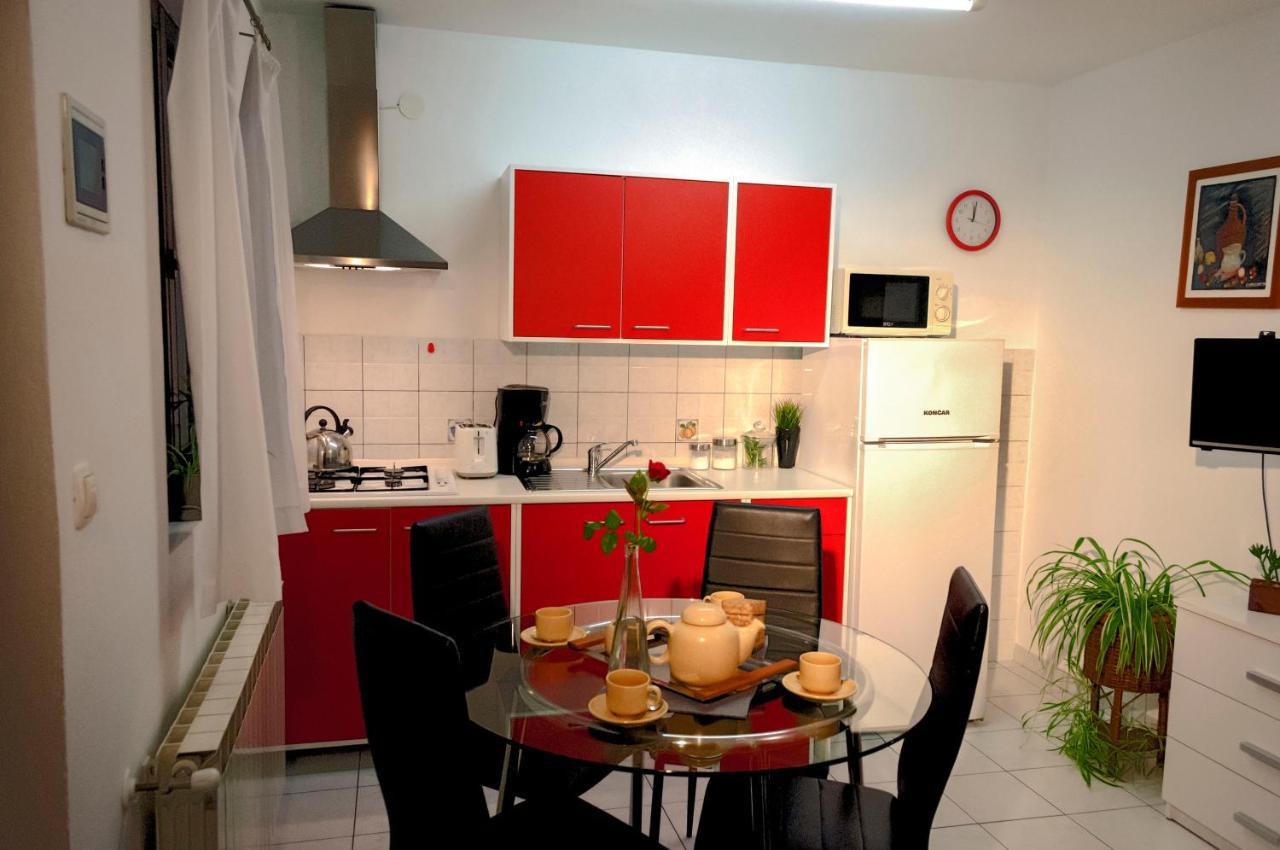 Apartment Rosa 1 Ровинь Экстерьер фото