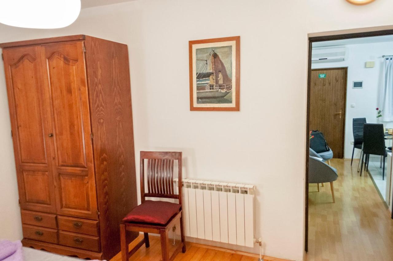 Apartment Rosa 1 Ровинь Экстерьер фото