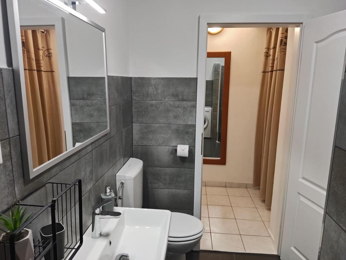 Apartment Rosa 1 Ровинь Экстерьер фото